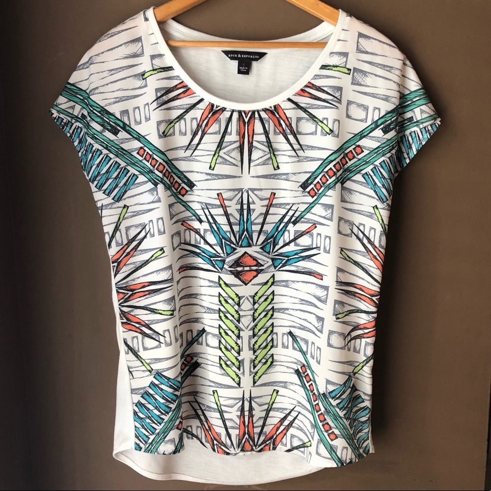 Rock & Republic Graffiti Art Tshirt Blouse Small